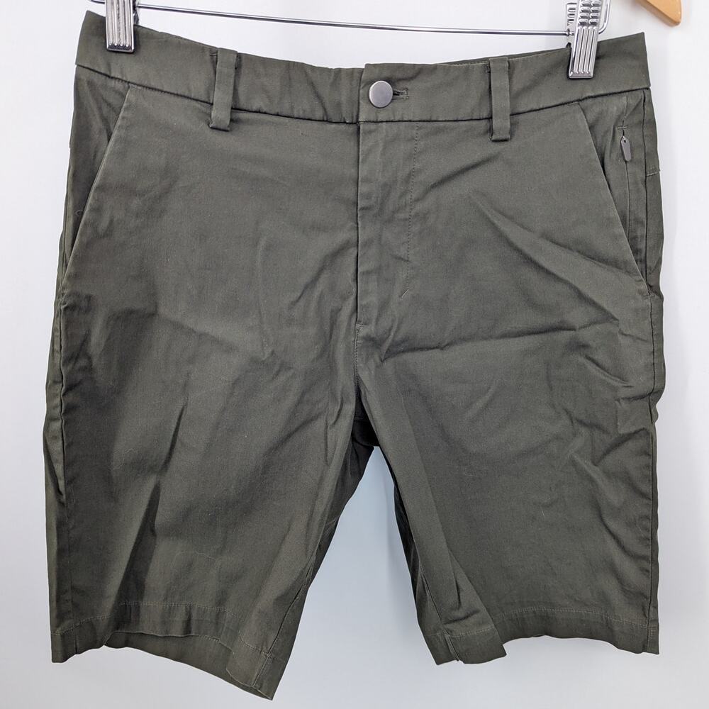 Lululemon Commission Shorts Men's 28 Green 9" Inseam Casual Slim-Fit M7AAAS